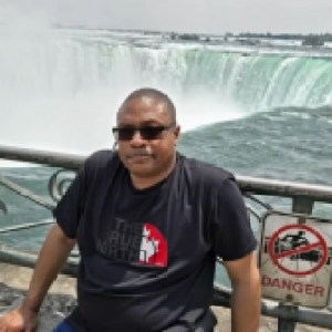 Chicago shooting: Family IDs tow truck driver killed in Roseland shootout on South Lowe Avenue as Dexter Johnson, father of 3